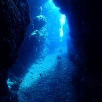 青に洞窟